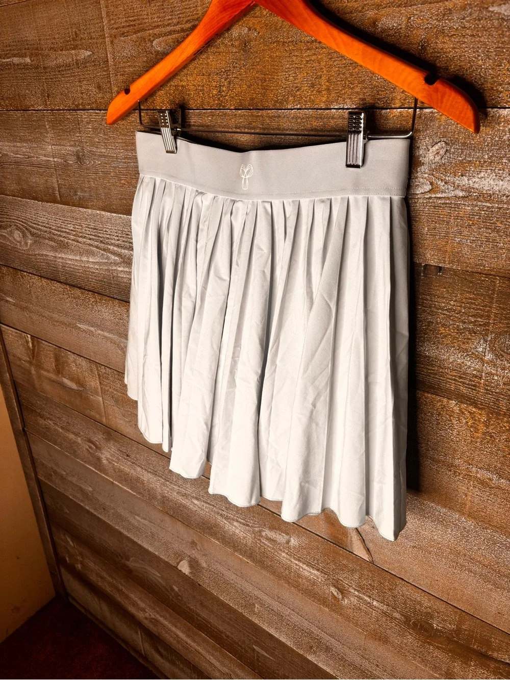 Aritzia TNA golden movetech tennis pro Light Blue Pleated athletic Skort